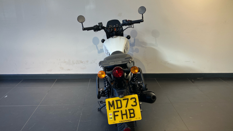 Royal Enfield Hntr 350 Rebel Red (23MY)